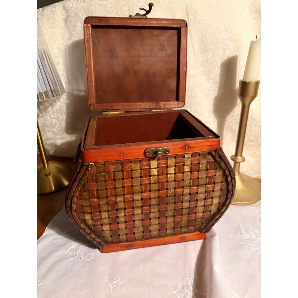 Vintage Hexagonal Mixed-Media‎ Trinket Chest - Picture 4 of 10